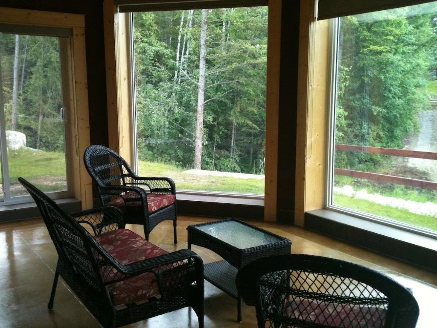 Cedar House Restaurant & Chalets