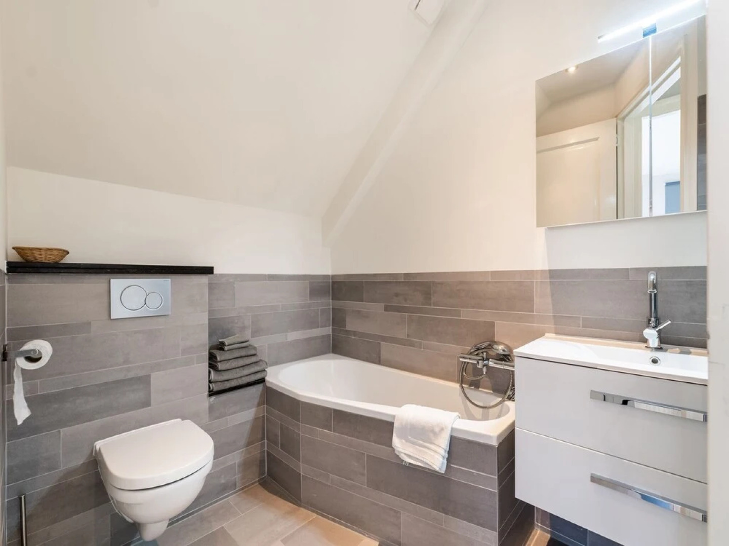 Royal Apartment in Slenaken With Terrace