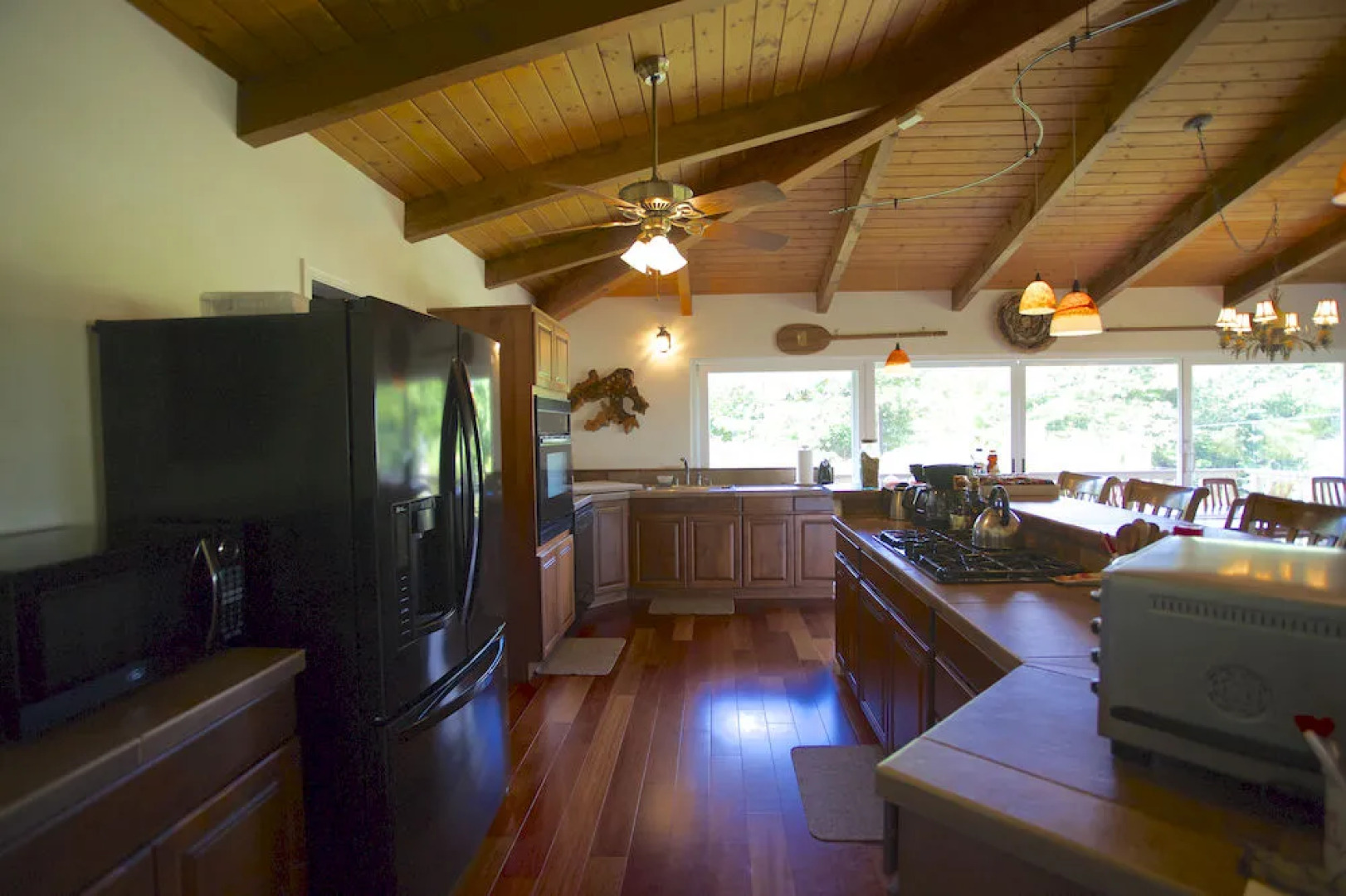 Hale Hoo Maha Bed and Breakfast