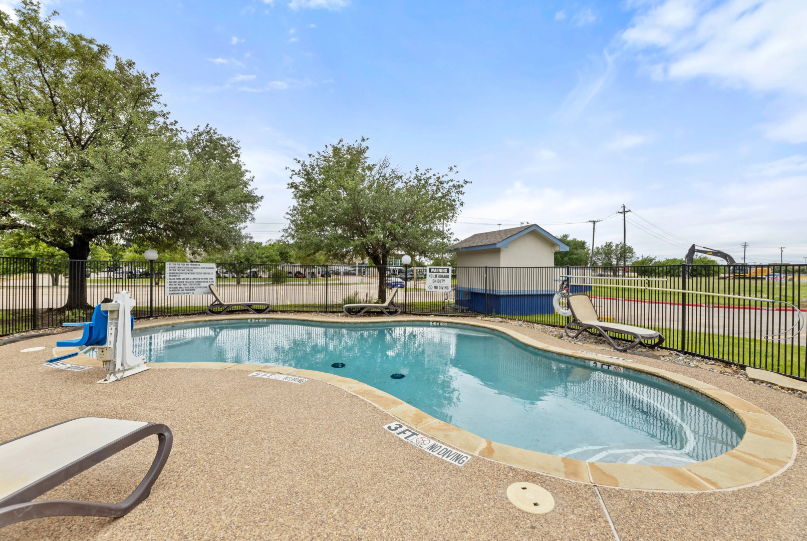 Days Inn By Wyndham Mckinney