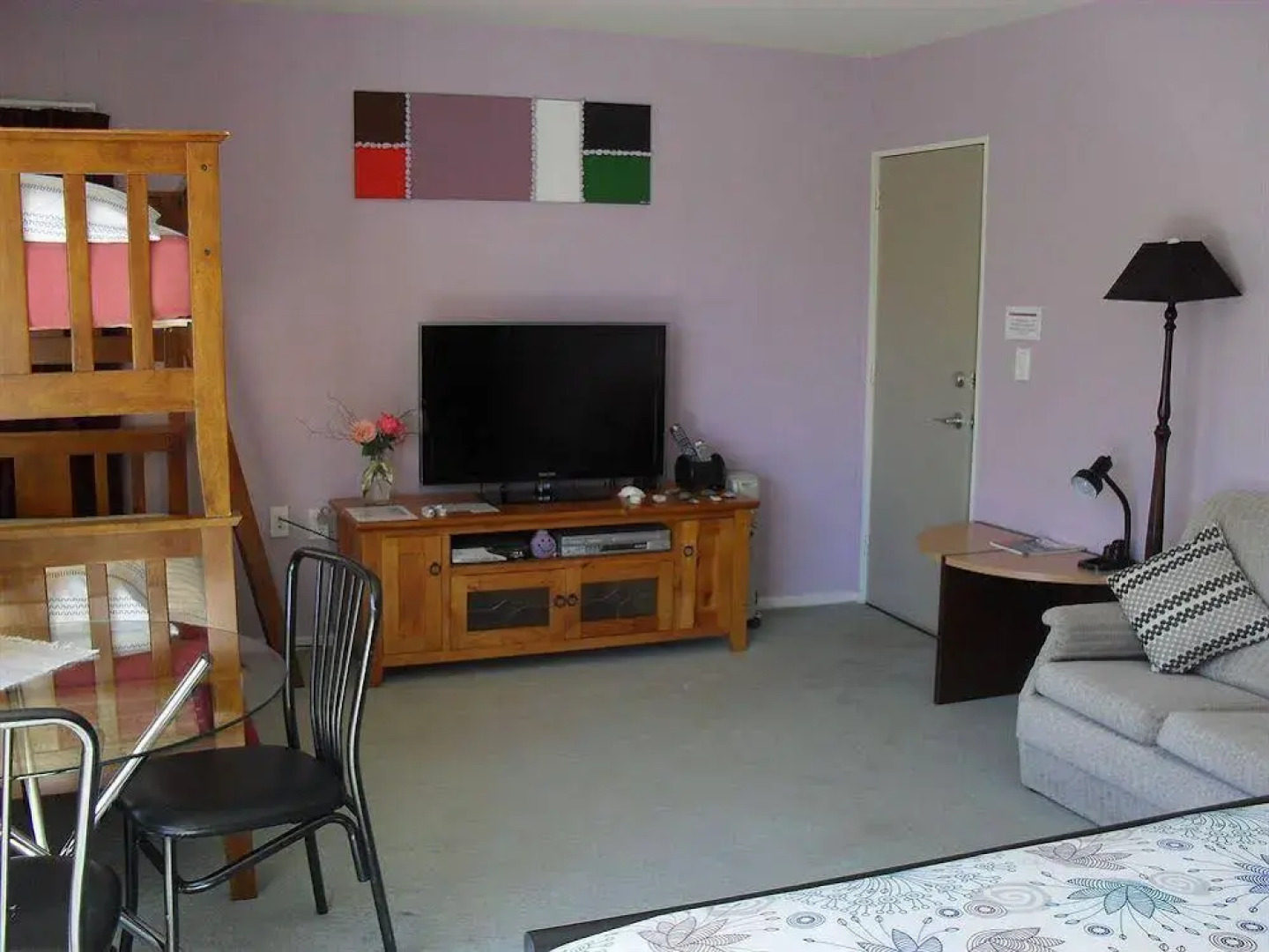 Purple-der House Accommodation