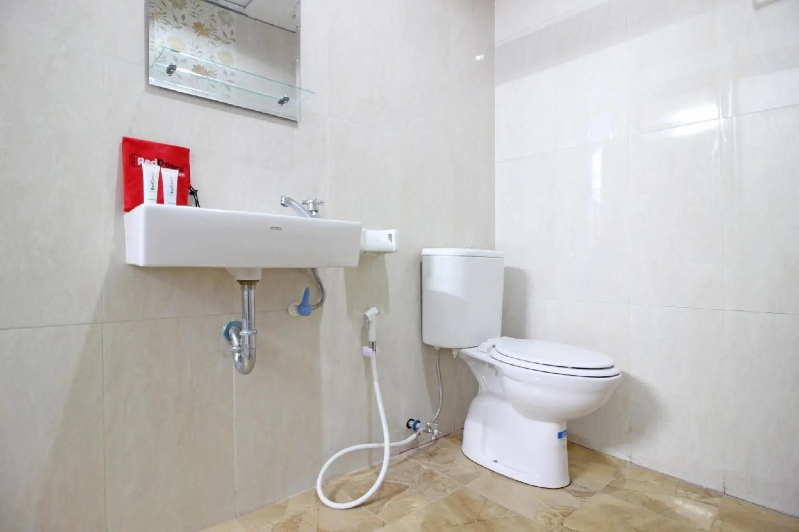 RedDoorz @ Jalan Ringroad Selatan