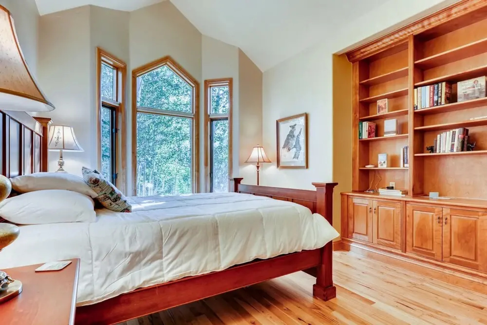 1811 Falcon Drive by Book by Owner