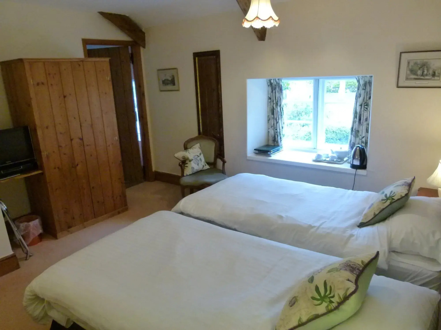 Collaven Manor Hotel