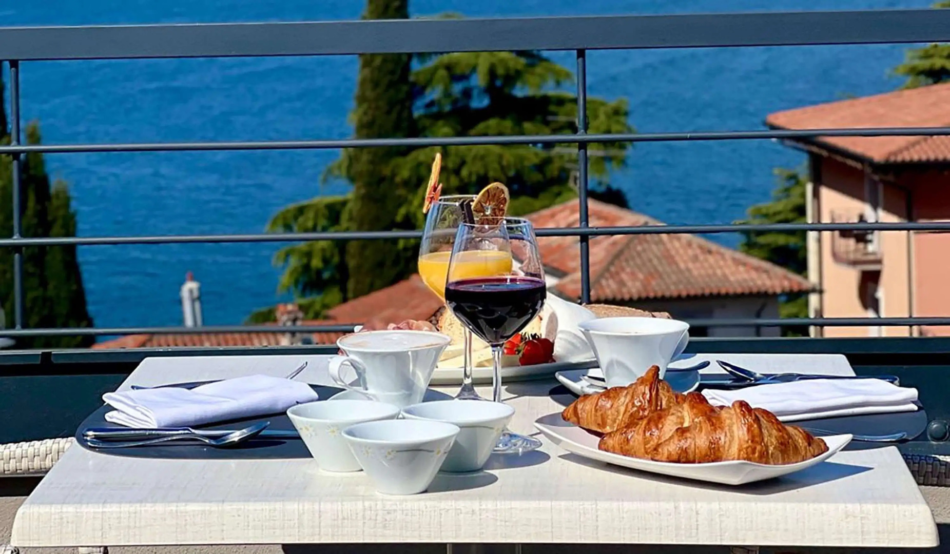 Hotel Ristorante Al Caminetto WorldHotels Crafted Adults Only