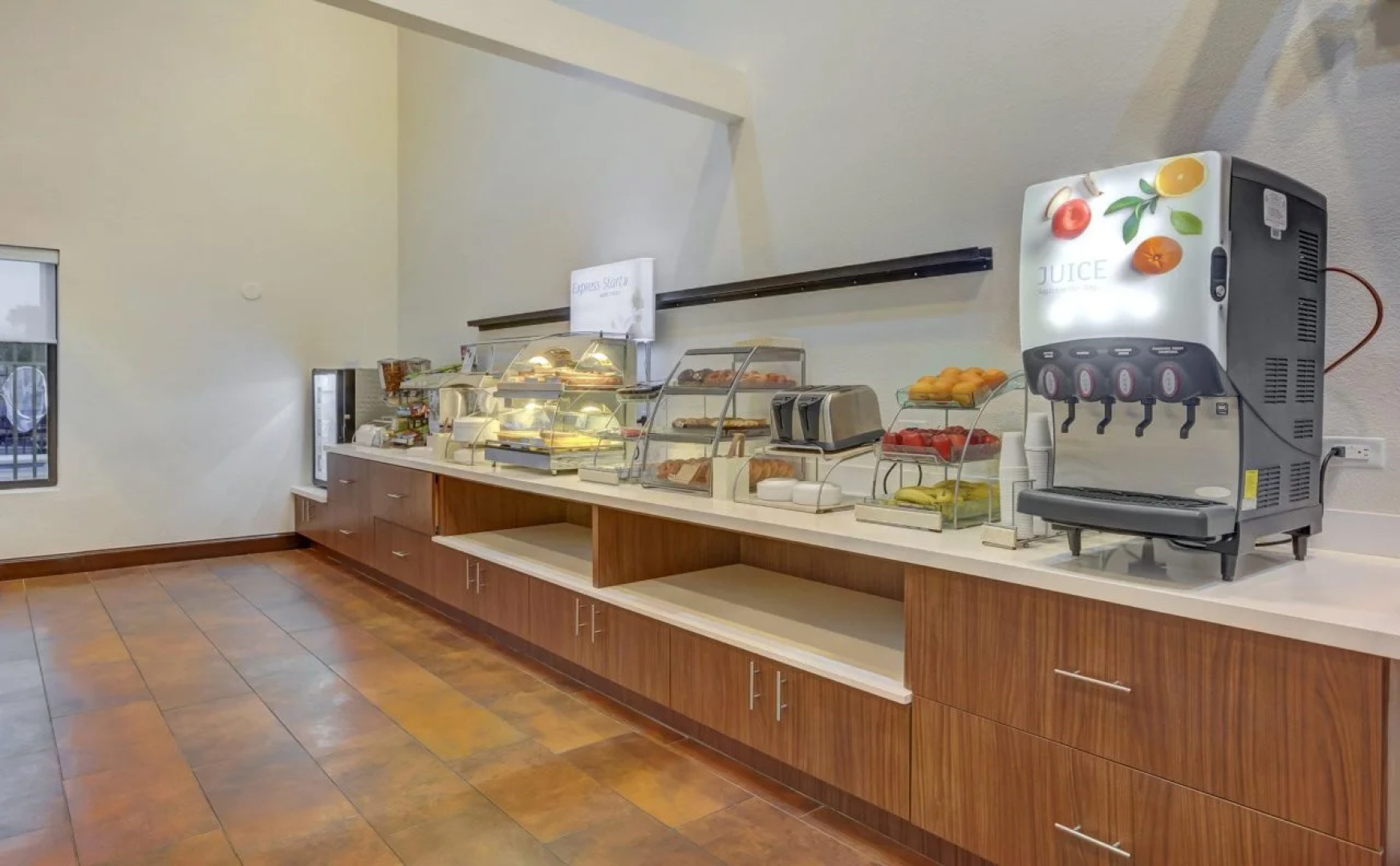 Holiday Inn Express & Suites Tampa USF Busch Gardens by IHG