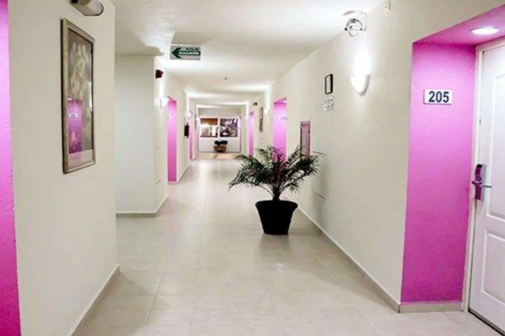 Comfort Inn Monterrey Valle