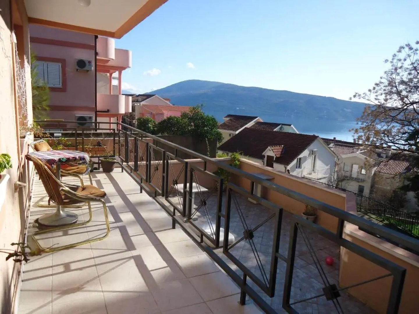 Apartments Villa Micunovic