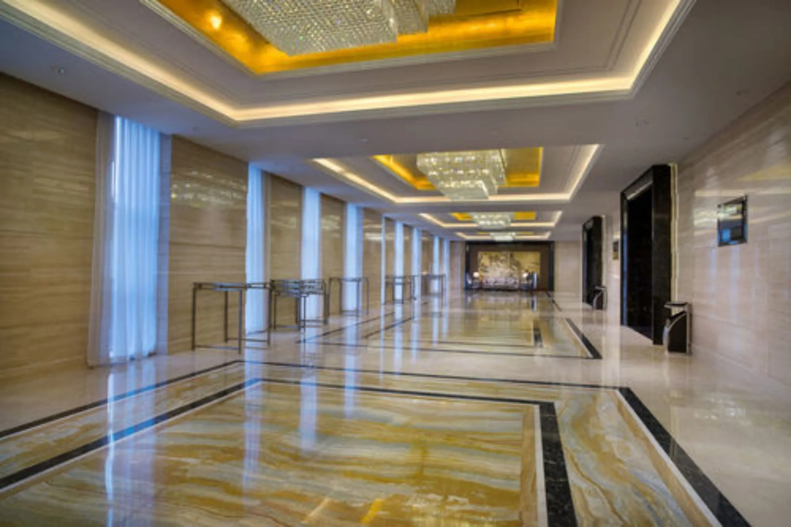 Slater International Hotel