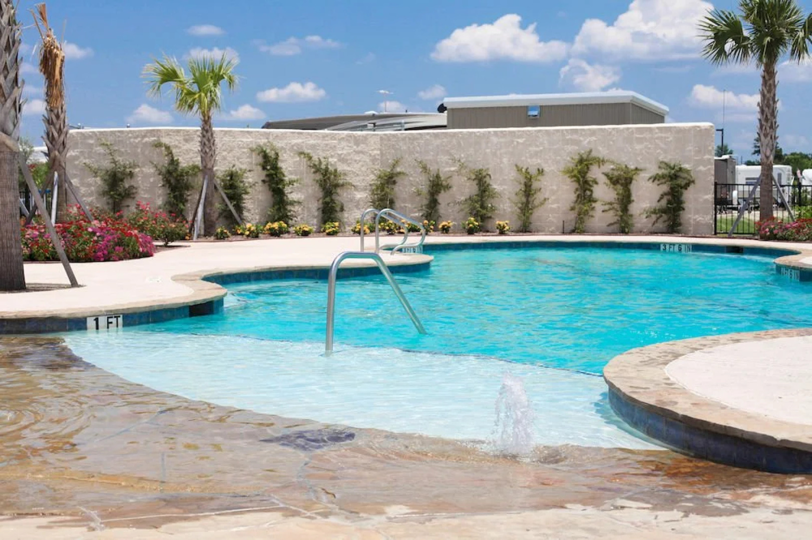 Mont Belvieu RV Resort