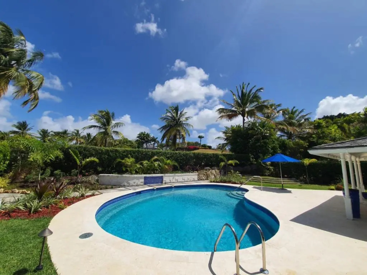 Coconut Grove 8 Luxury Villa by Island Villas