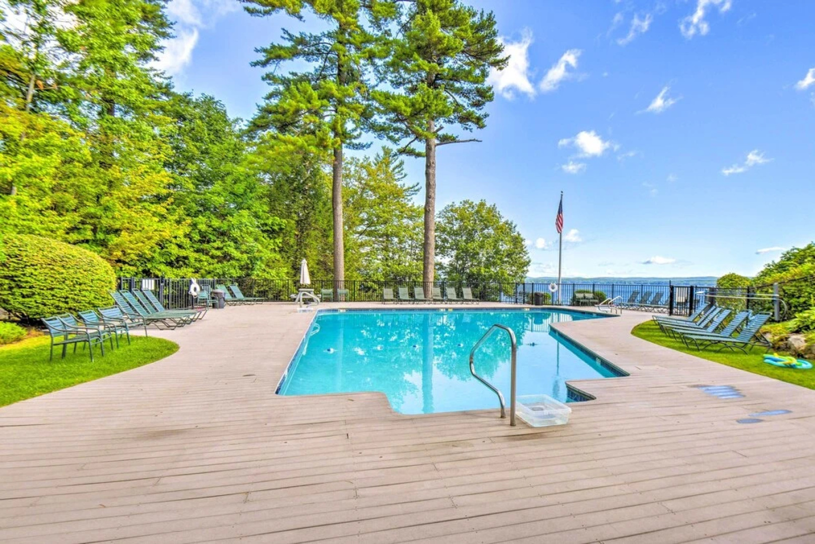 Gilford Townhome w/ Lakefront Beach & Pool Access!