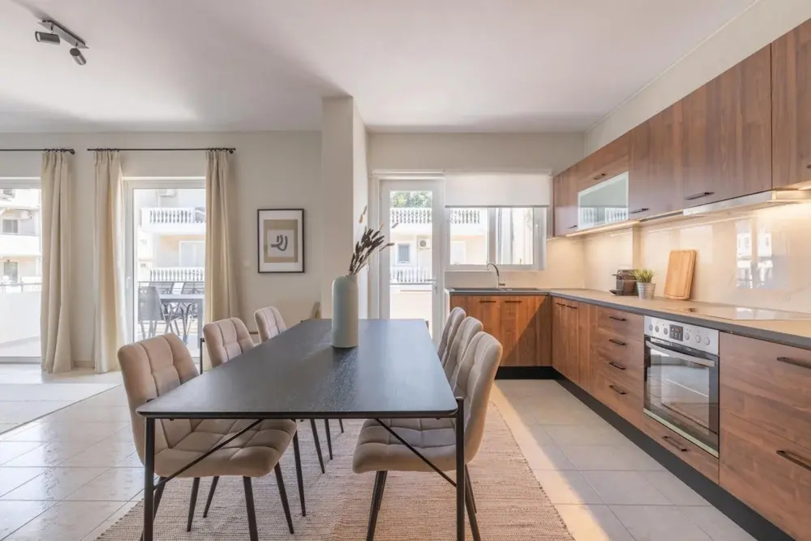 Superior 3BR Apartment in Chalandri