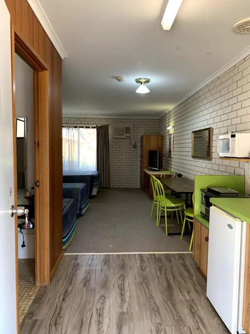 Kingswood Motel  Apartments