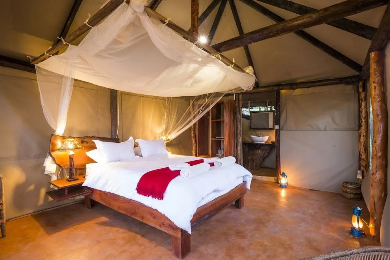 Mukambi Fig Tree Bush Camp – All Inclusive
