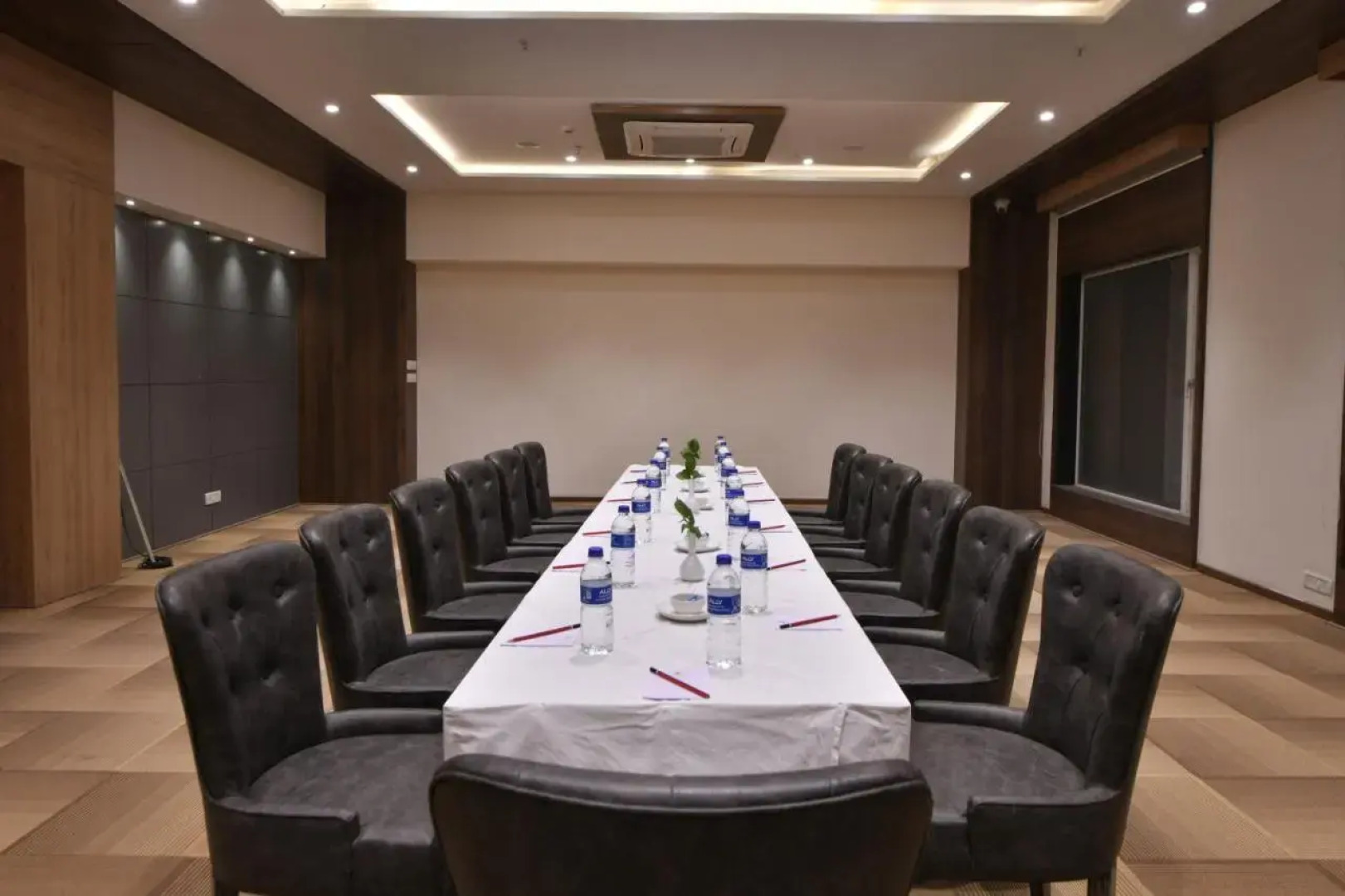 Click Hotel LH Seven Morbi