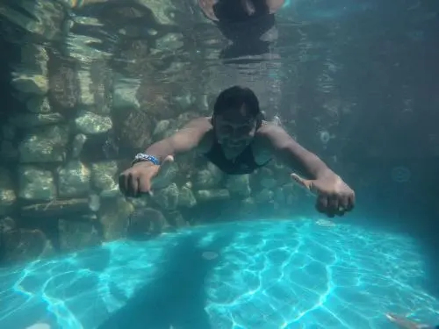 Manusath Holiday Inn