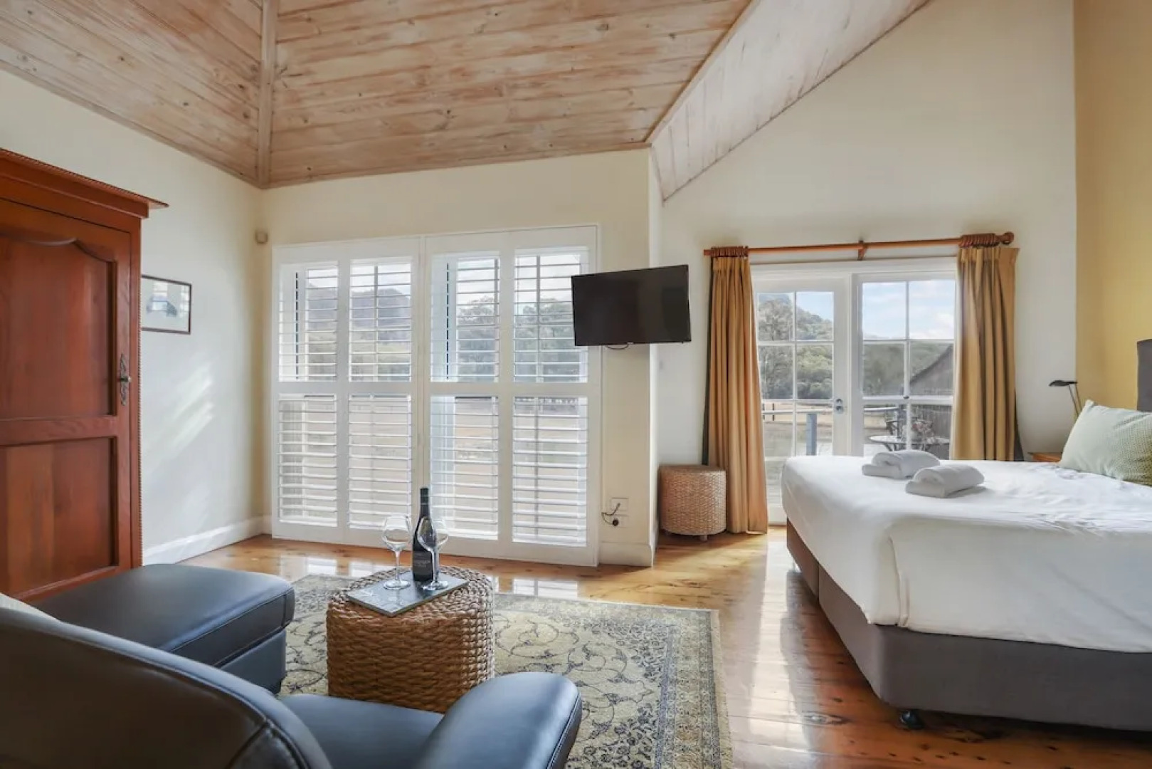 Brokenback Views Country Estate