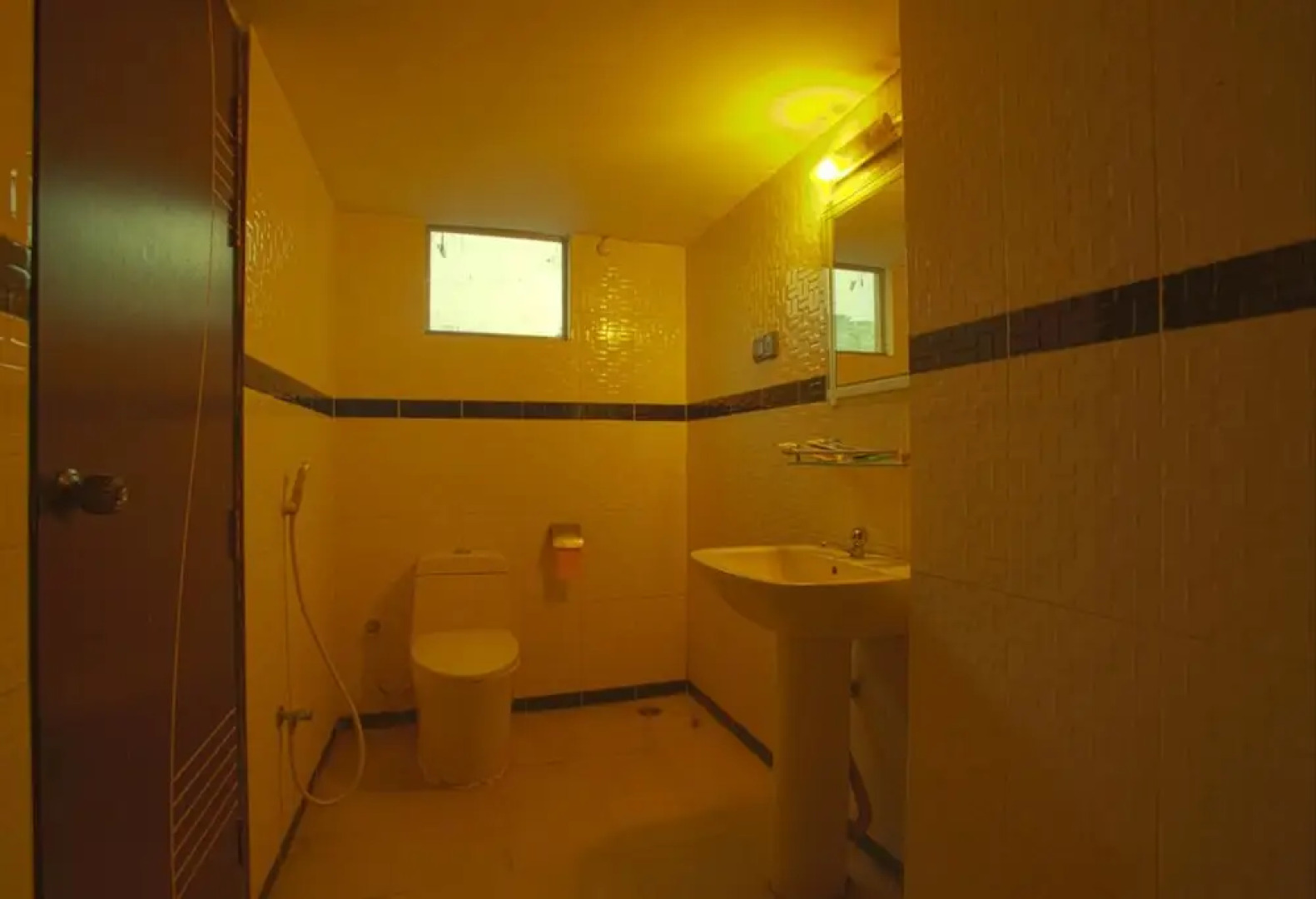 Rax Hotel and Restaurant