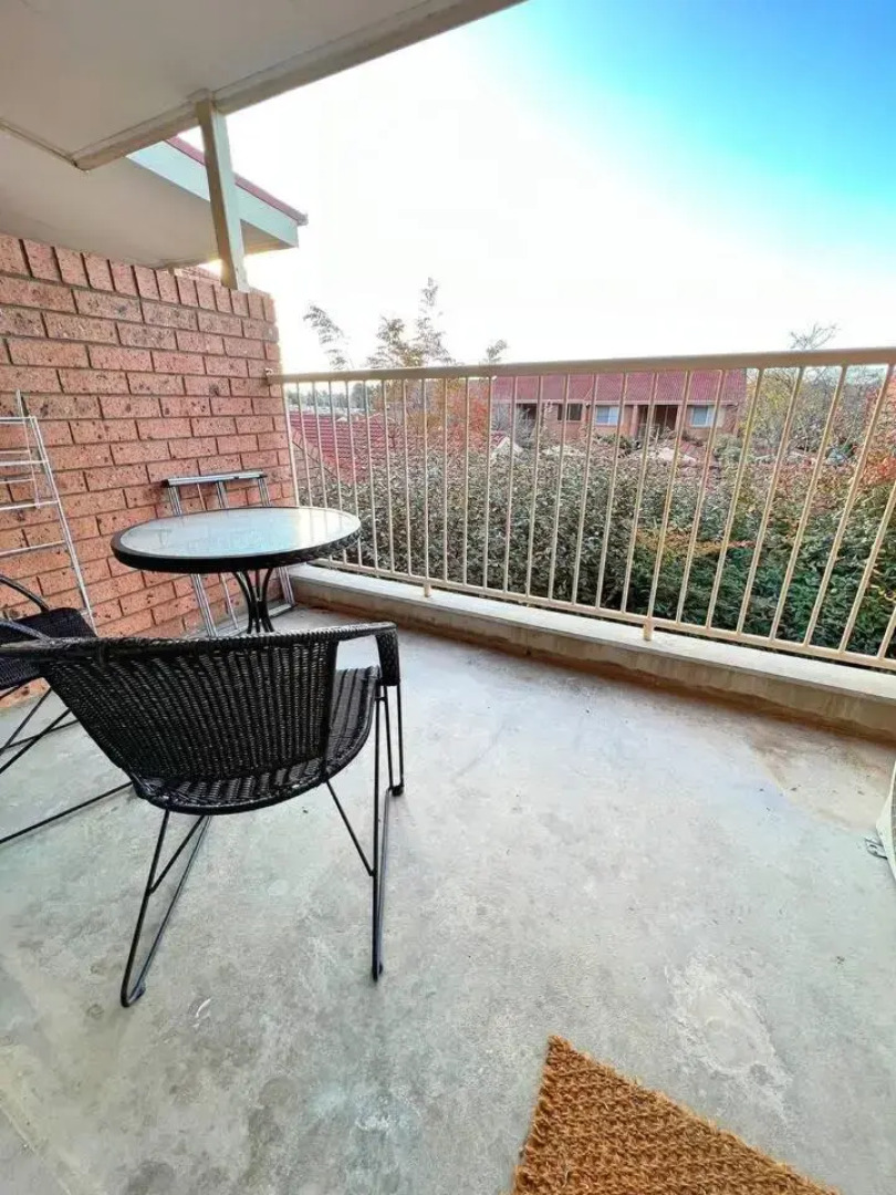 Beautiful & enclosed, 1 bd 1 bth - close to CBR Hospital