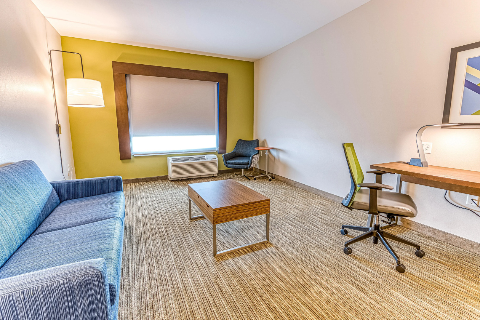 Holiday Inn Express & Suites Rantoul by IHG