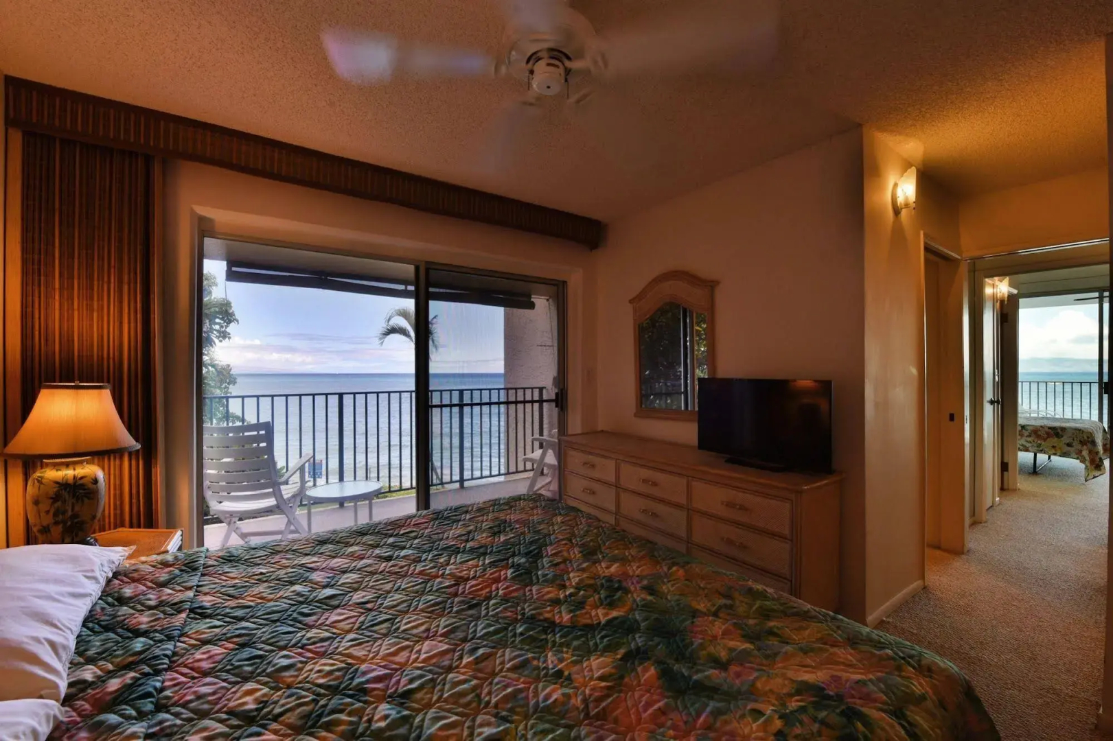 Hololani Resort
