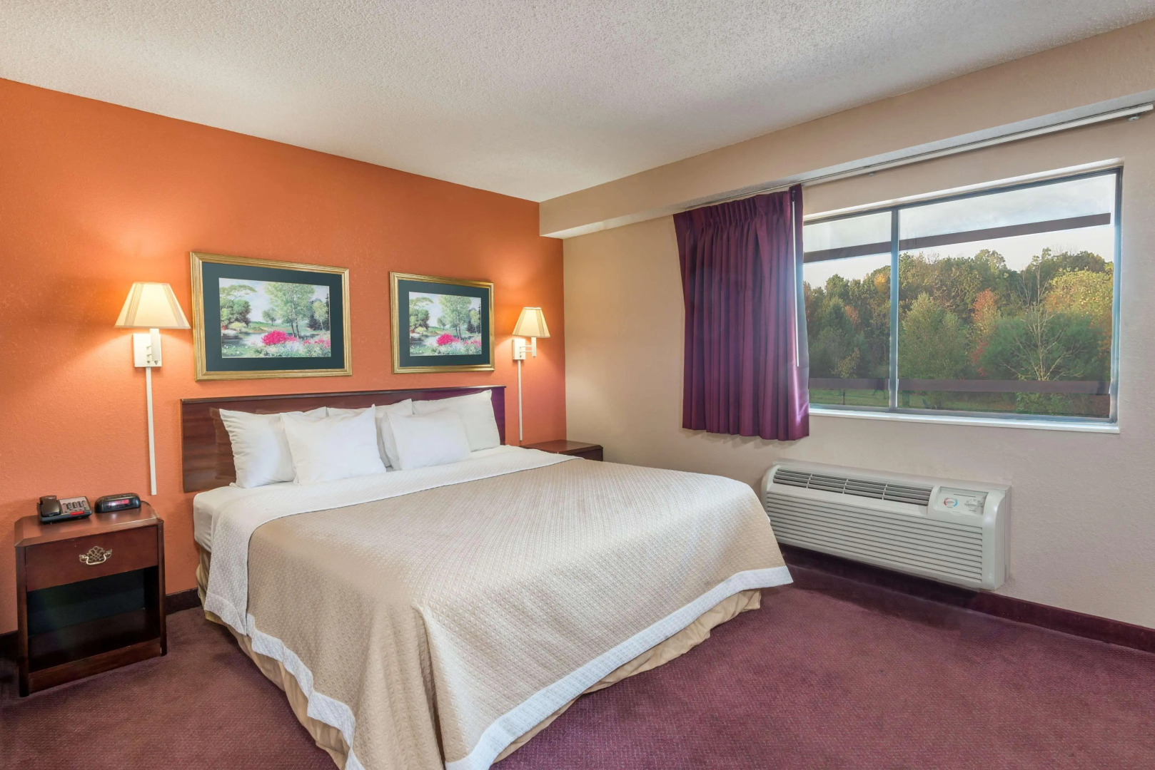 Days Inn by Wyndham Pittsburgh-Harmarville