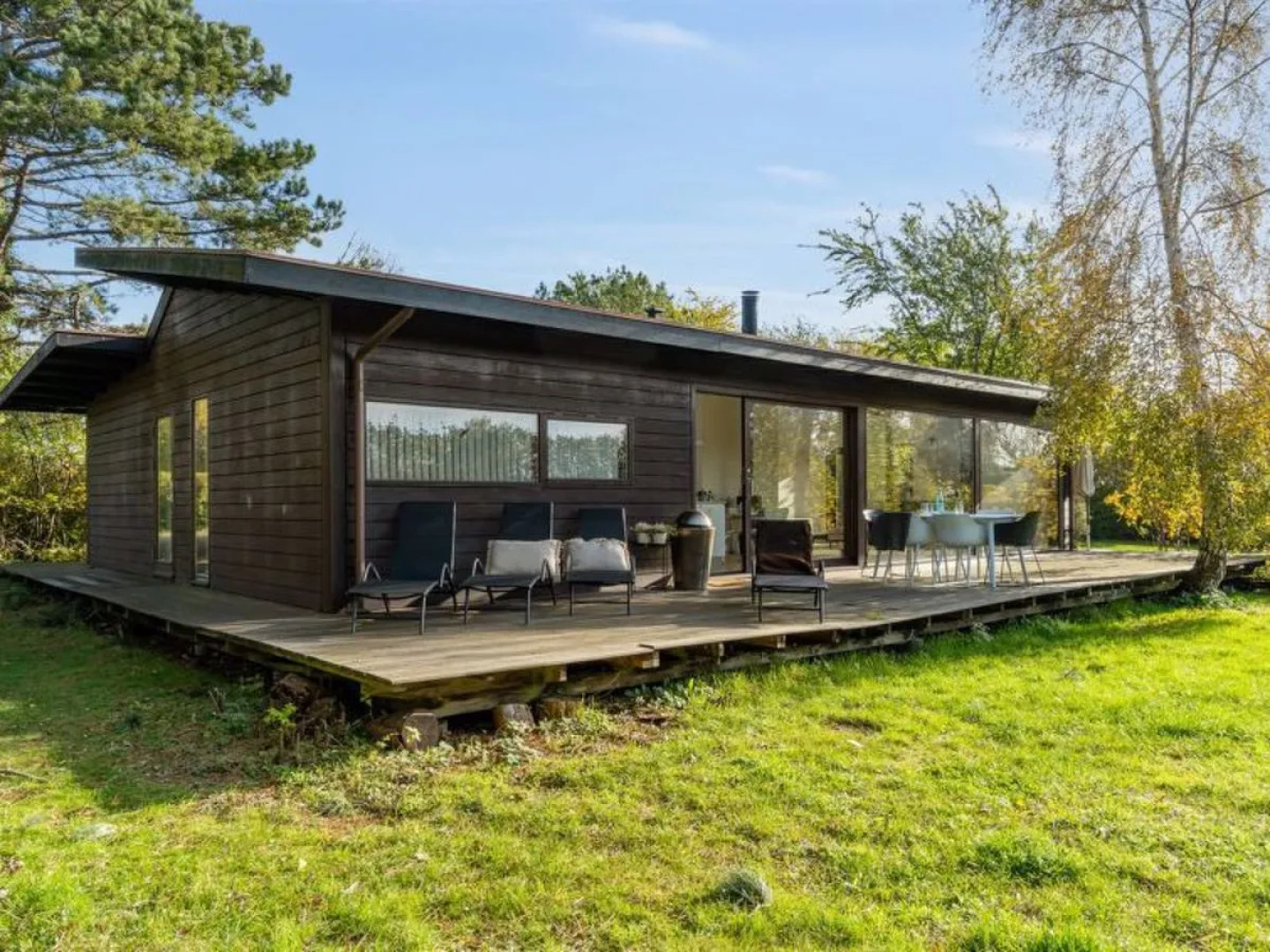 "Erikka" - 300m to the inlet in Sealand