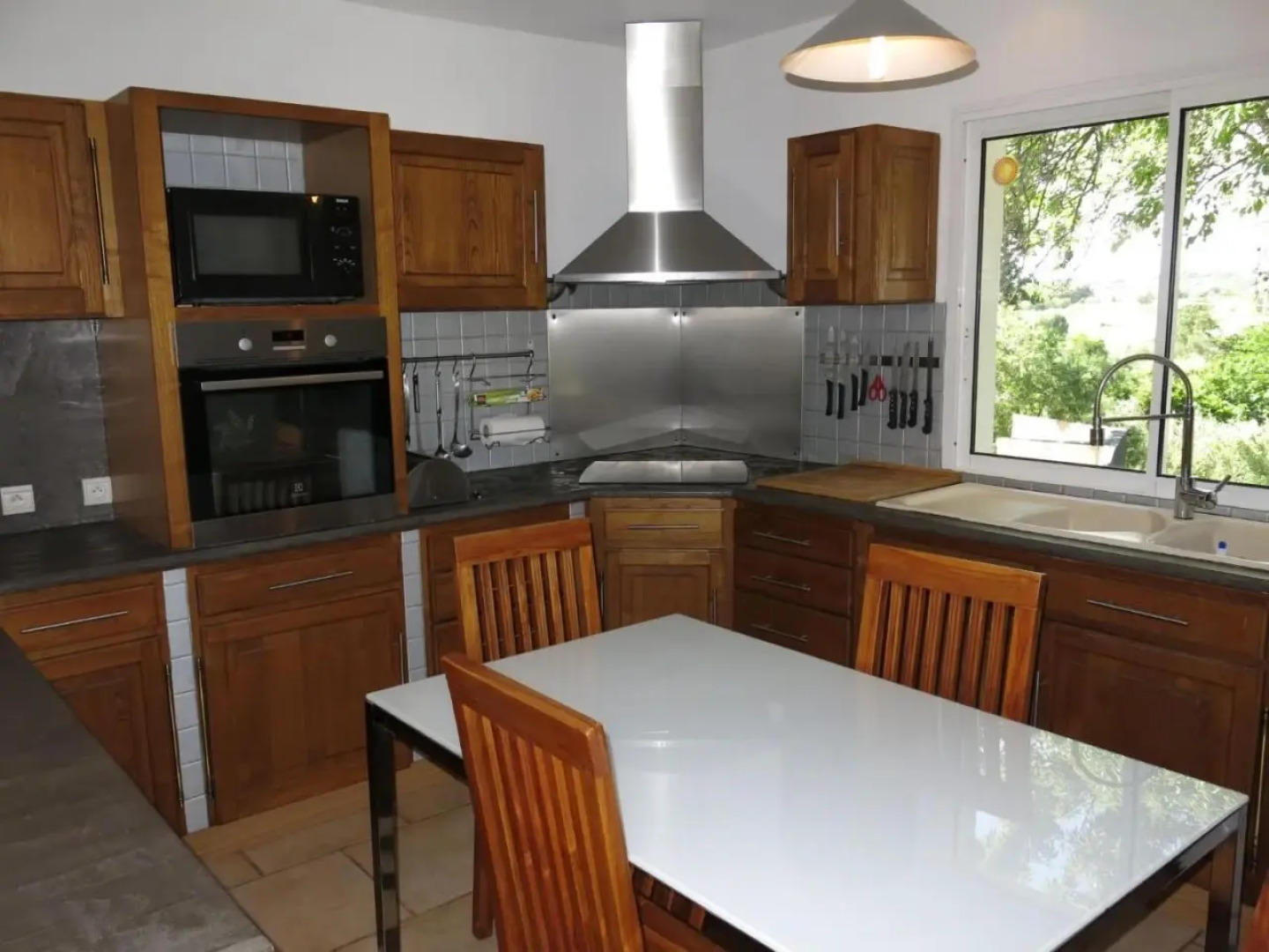 Holiday Home Côté Sud - BZS165