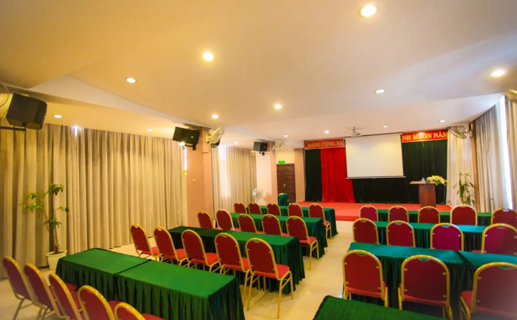 Dong A 1 Hotel-công ty tnhh garden inn