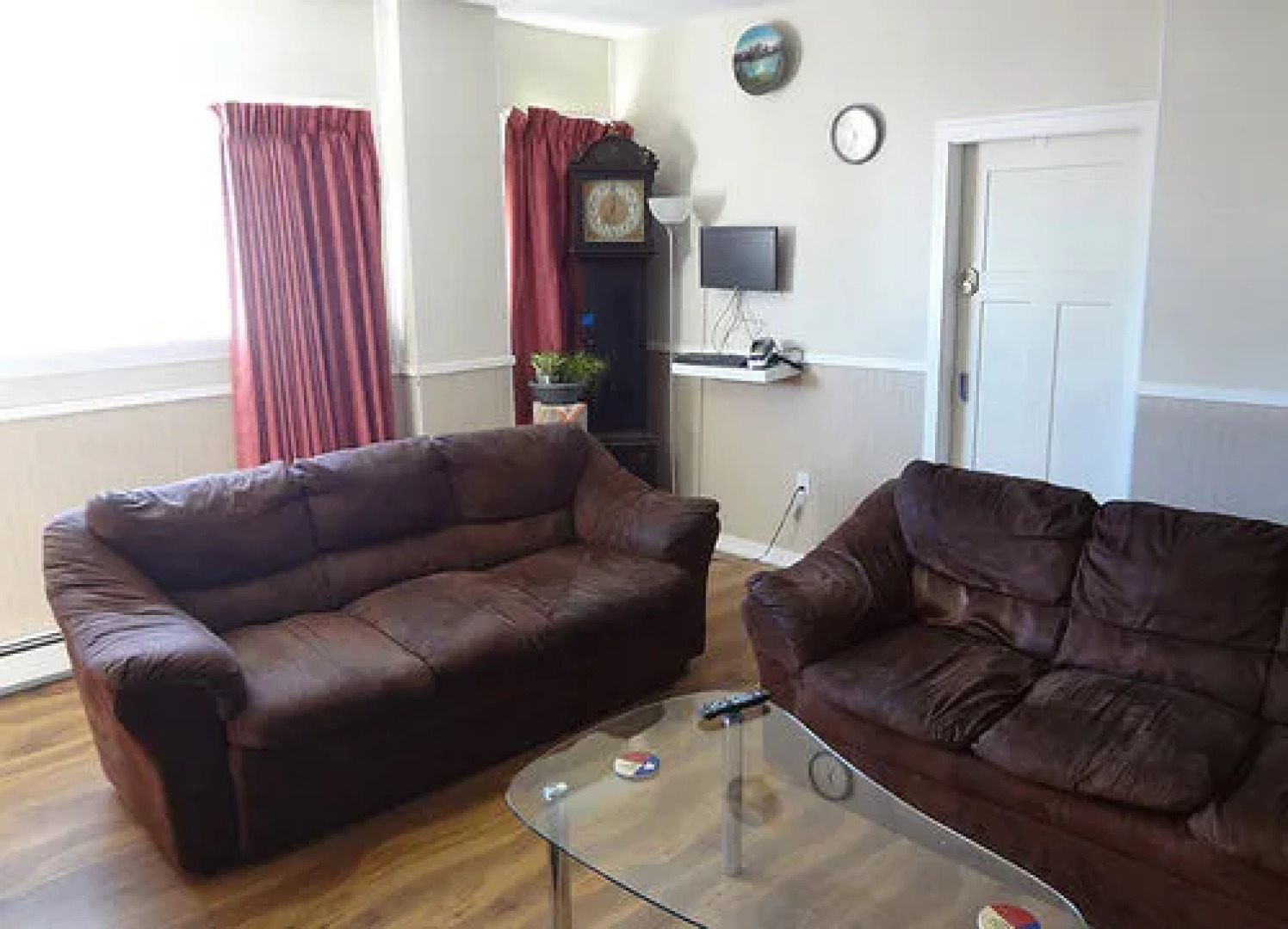 Manor Hostel B&B & Hotel