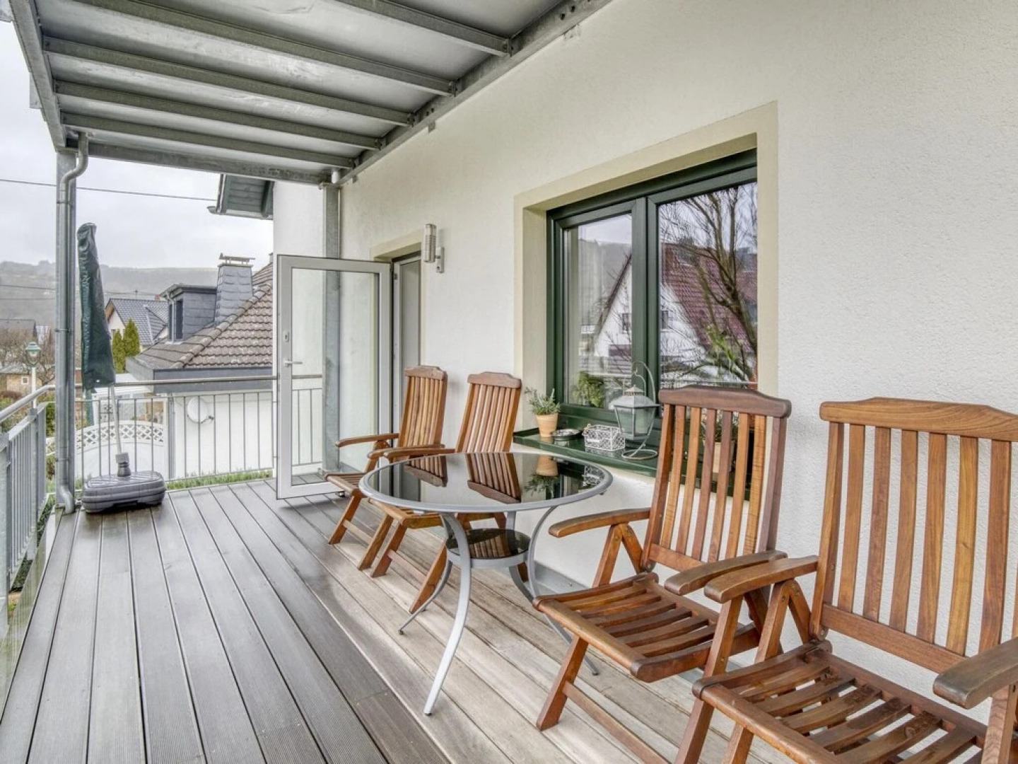 Inviting Holiday Home in Insul With Patio