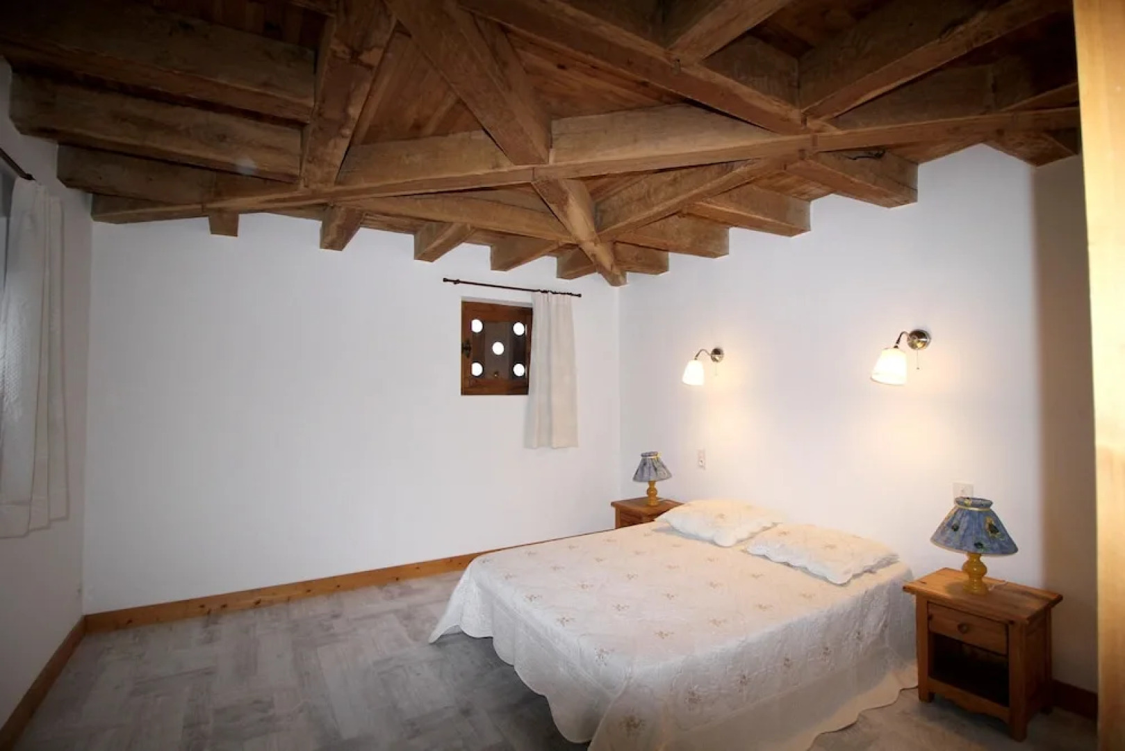 House With 2 Bedrooms in Beynac-et-cazenac, With Pool Access and Furni