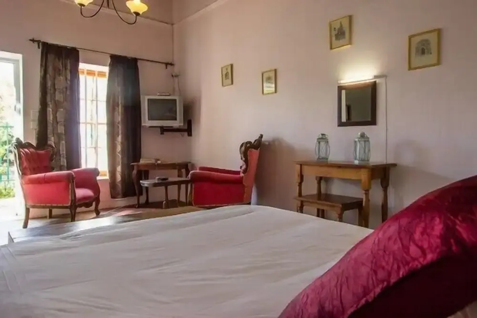 The Barracks Apartments