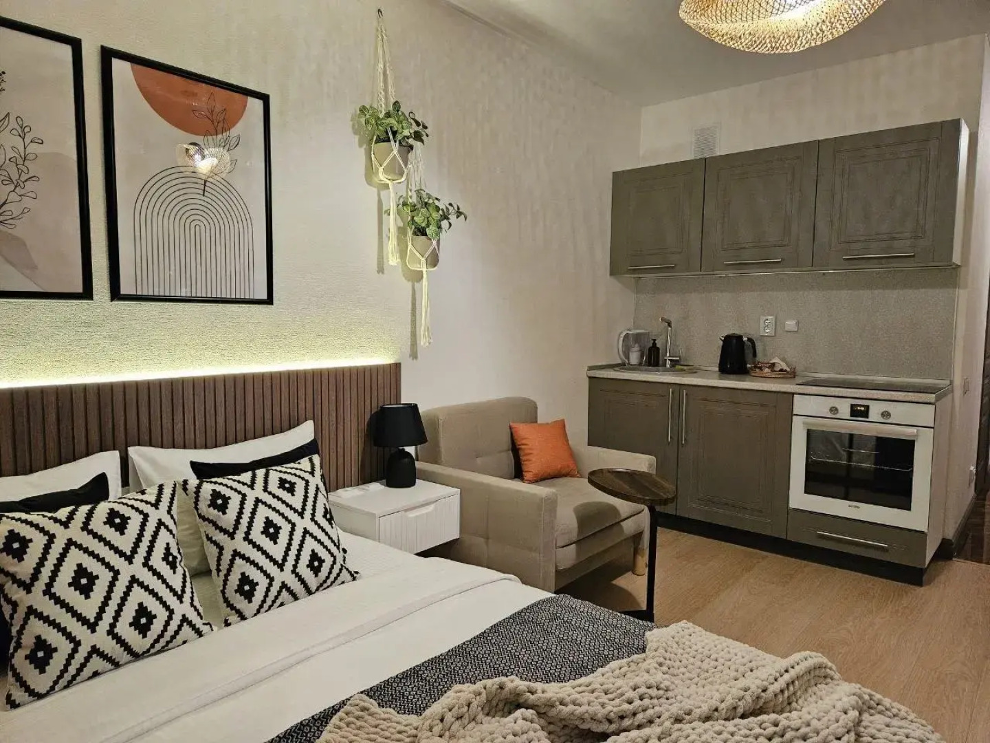 Апартаменты на улице 2-ая Оранжерейная 4А