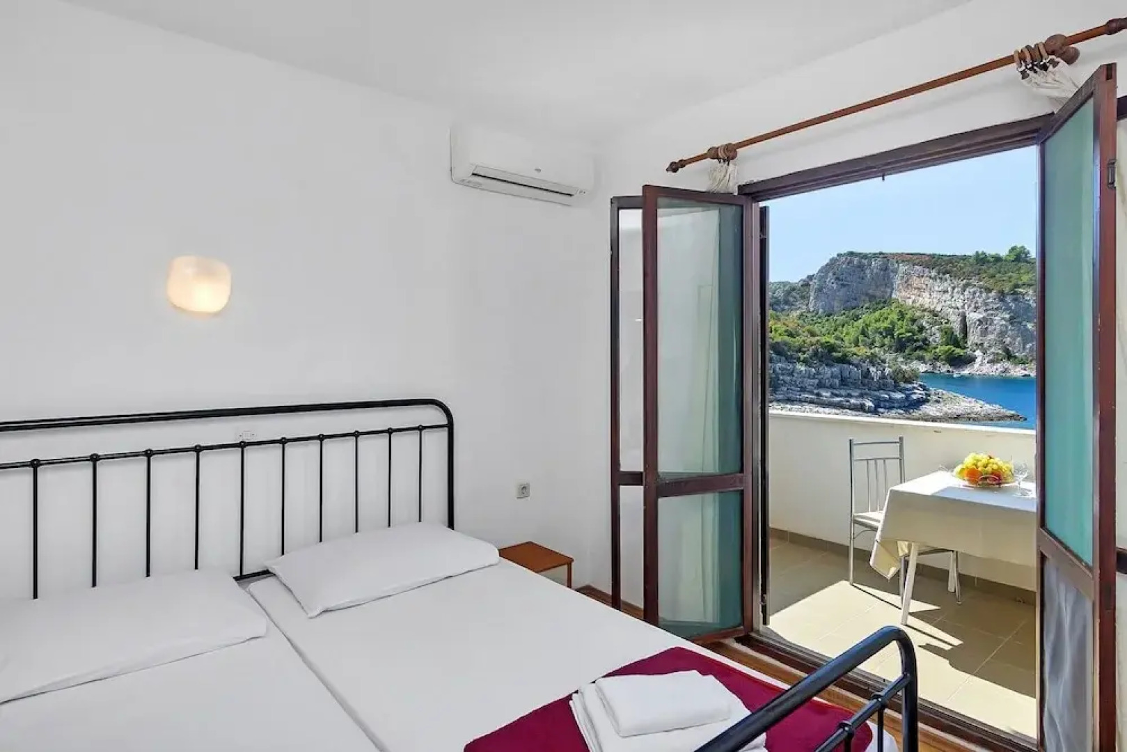 Igor - 5 m From Beach - SA3