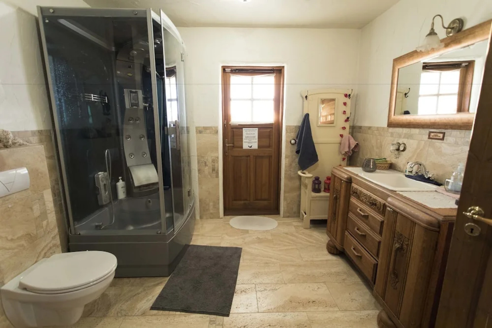 Raven's Bed and Breakfast