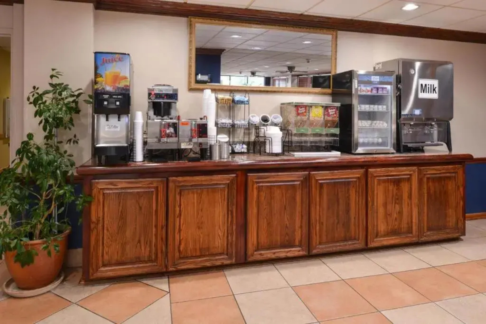 New Victorian Inn & Suites