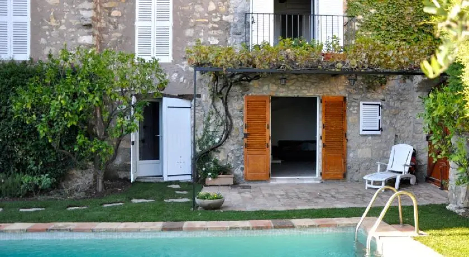 Côte dAzur View of Cannes Bay