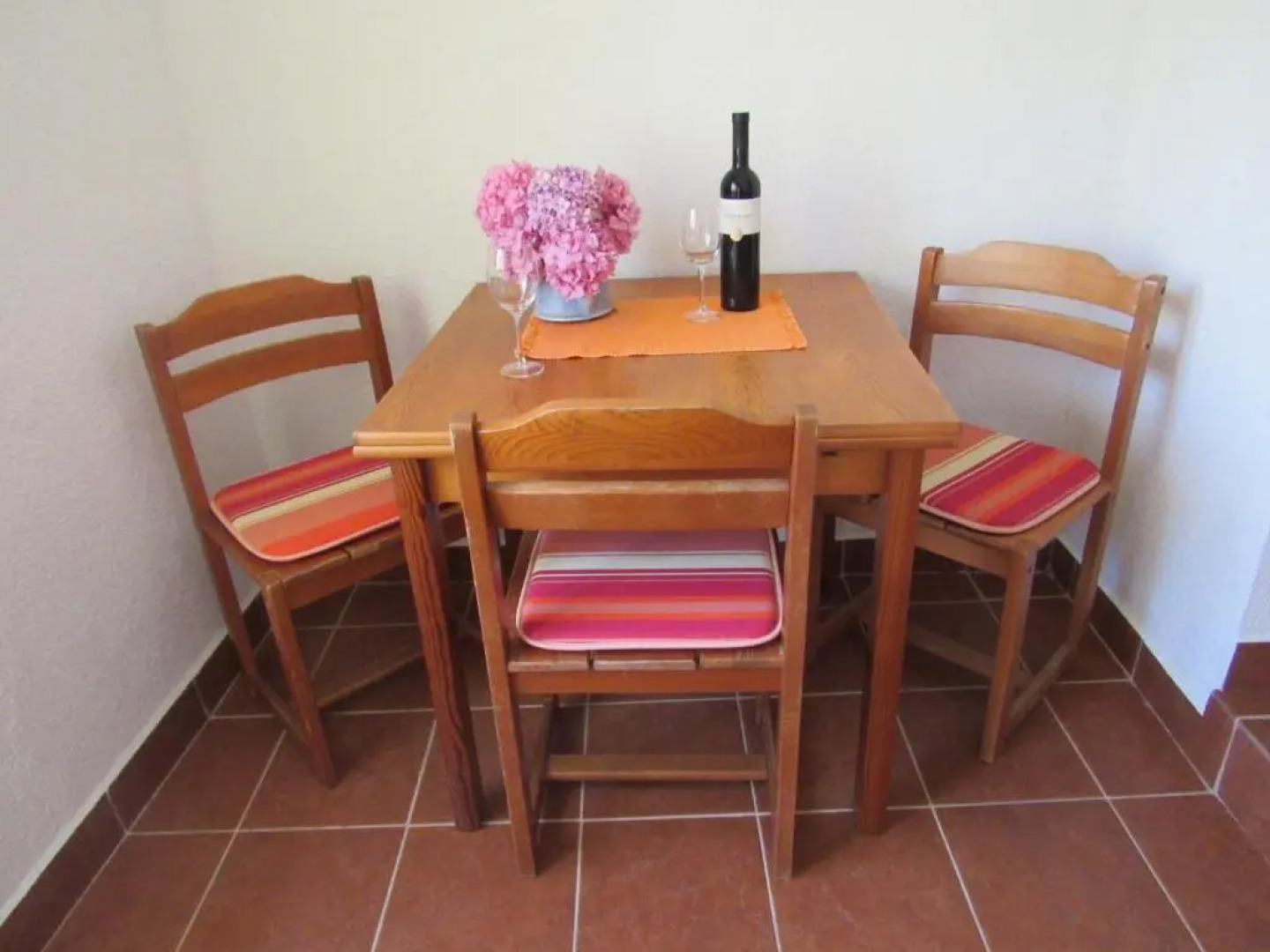 Studio Apartment Near the Beach