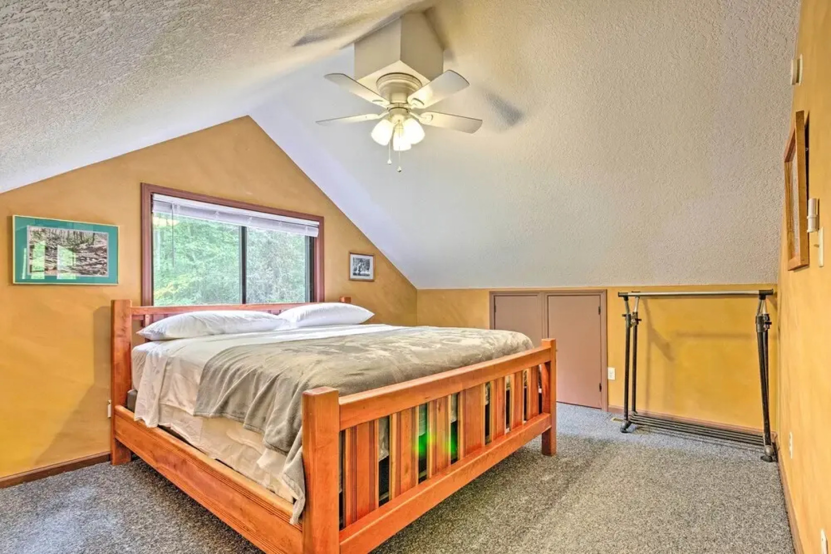 Creekside Weaverville Home - 16 Miles to Asheville