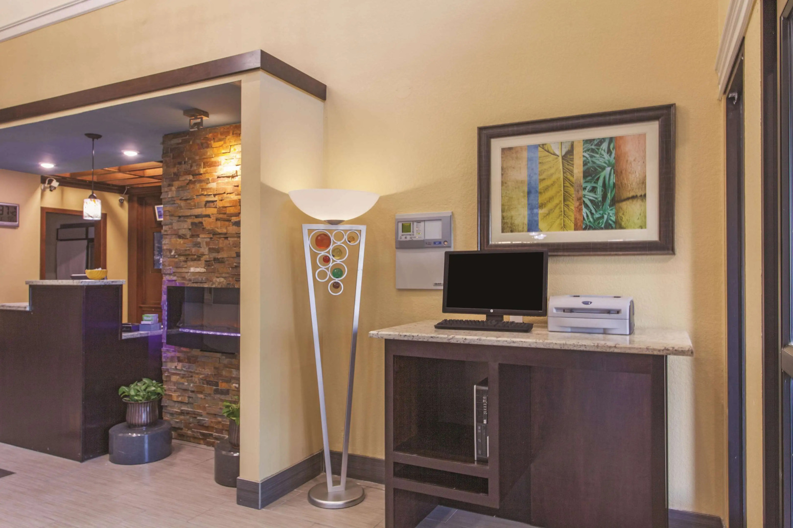 La Quinta Inn & Suites by Wyndham Elizabethtown