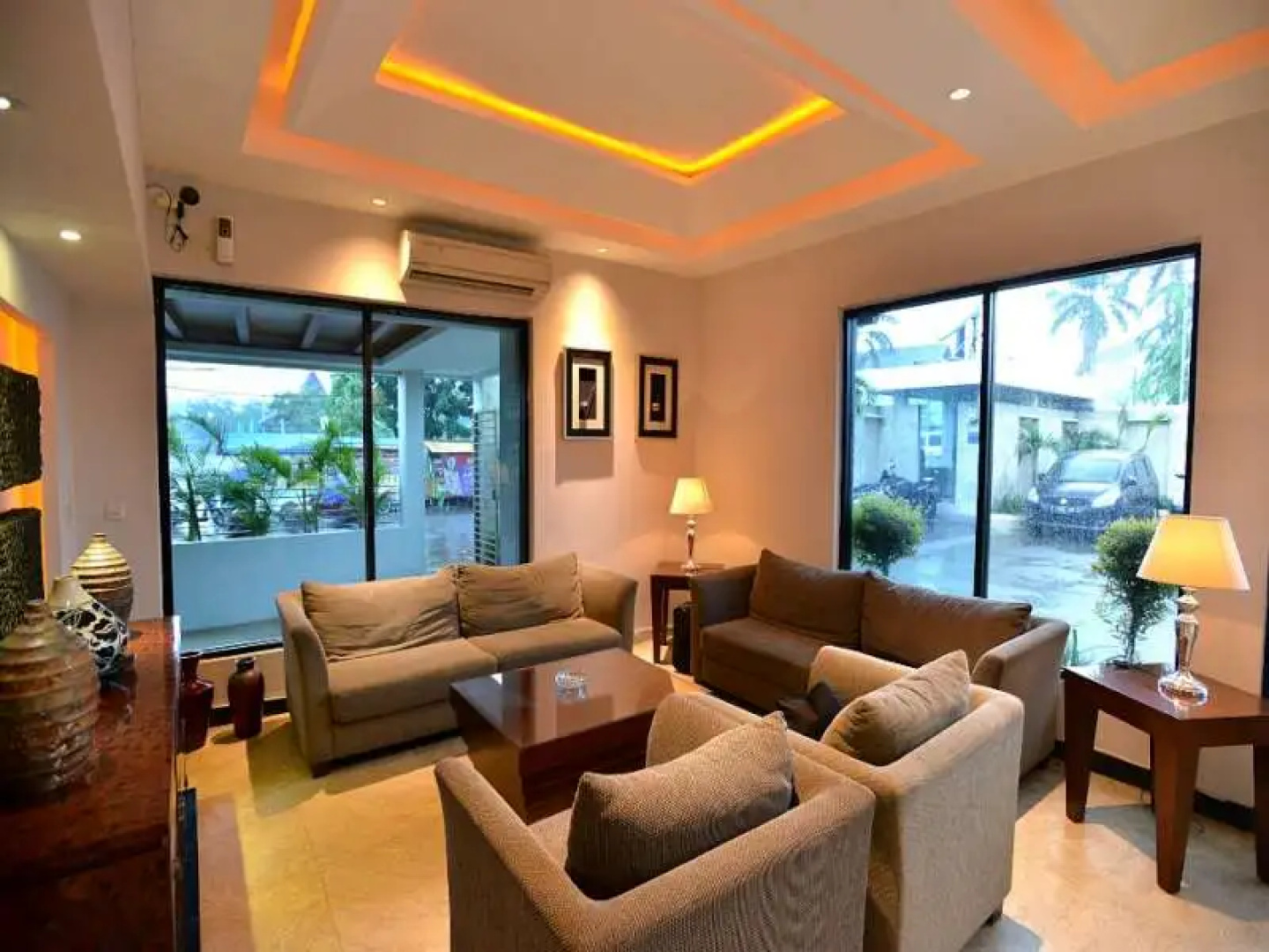 Hotel Omega Karawang