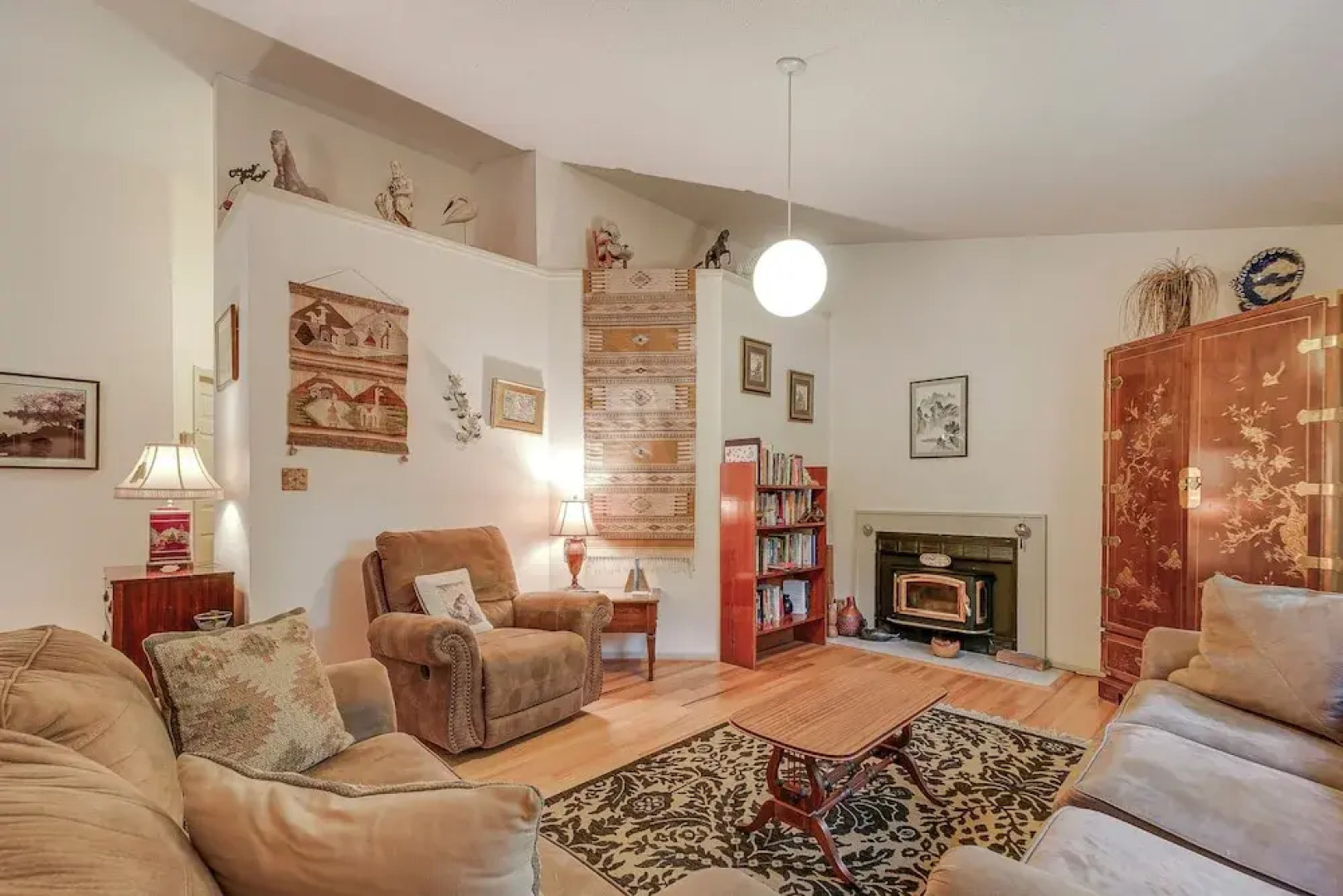 Carrboro Quaint! 2 Mi to Heart of Chapel Hill!