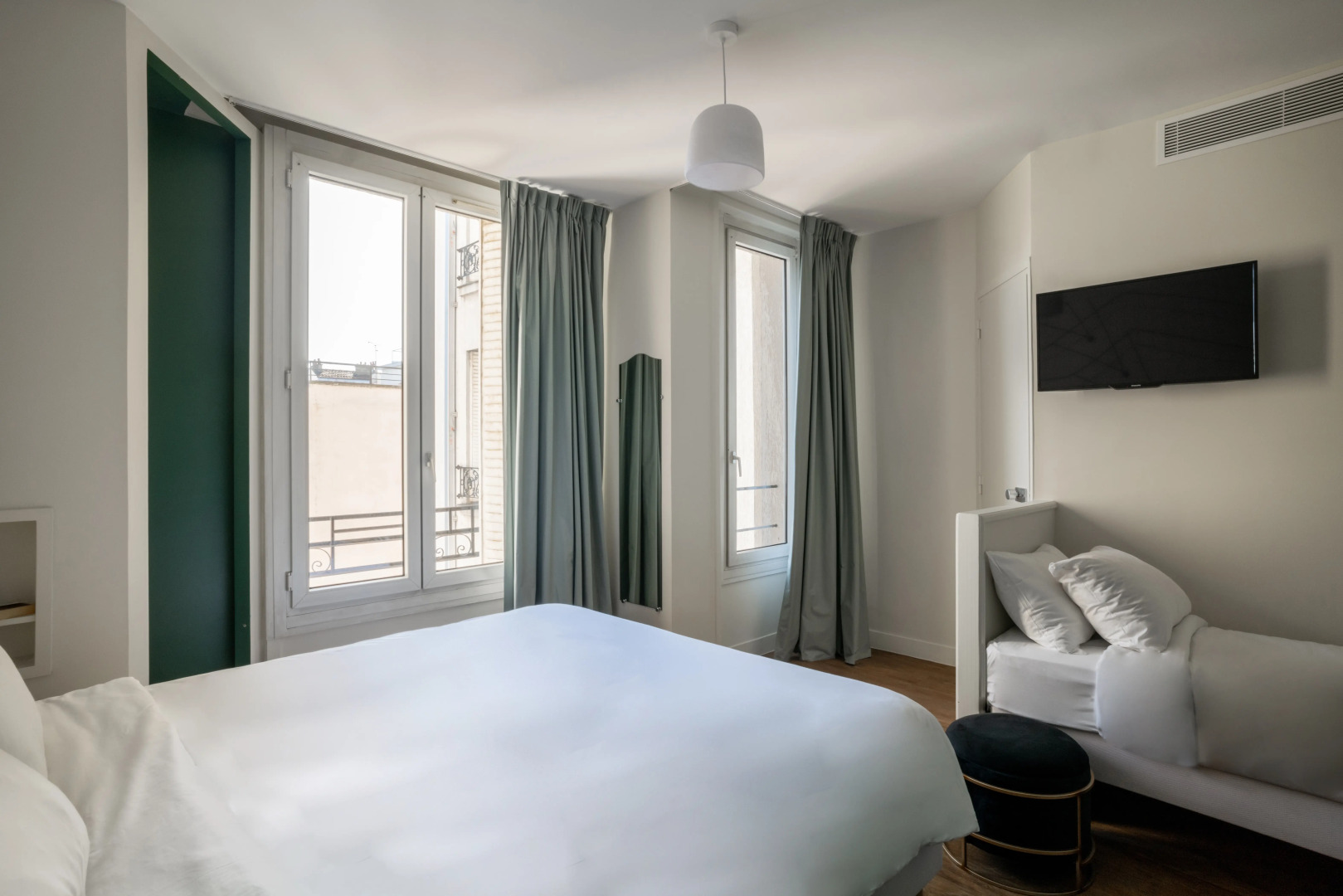 Отель ibis Styles Asnieres Centre