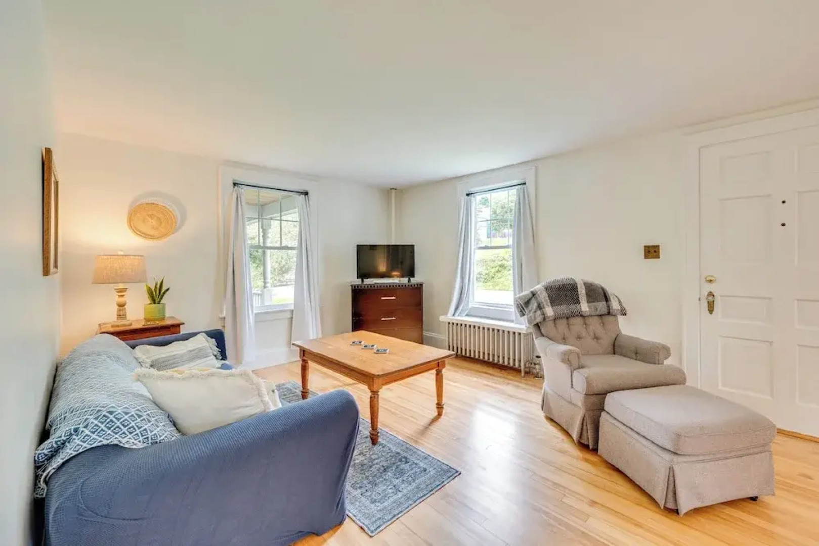 Family-friendly Retreat in Barre: 2 Spacious Decks