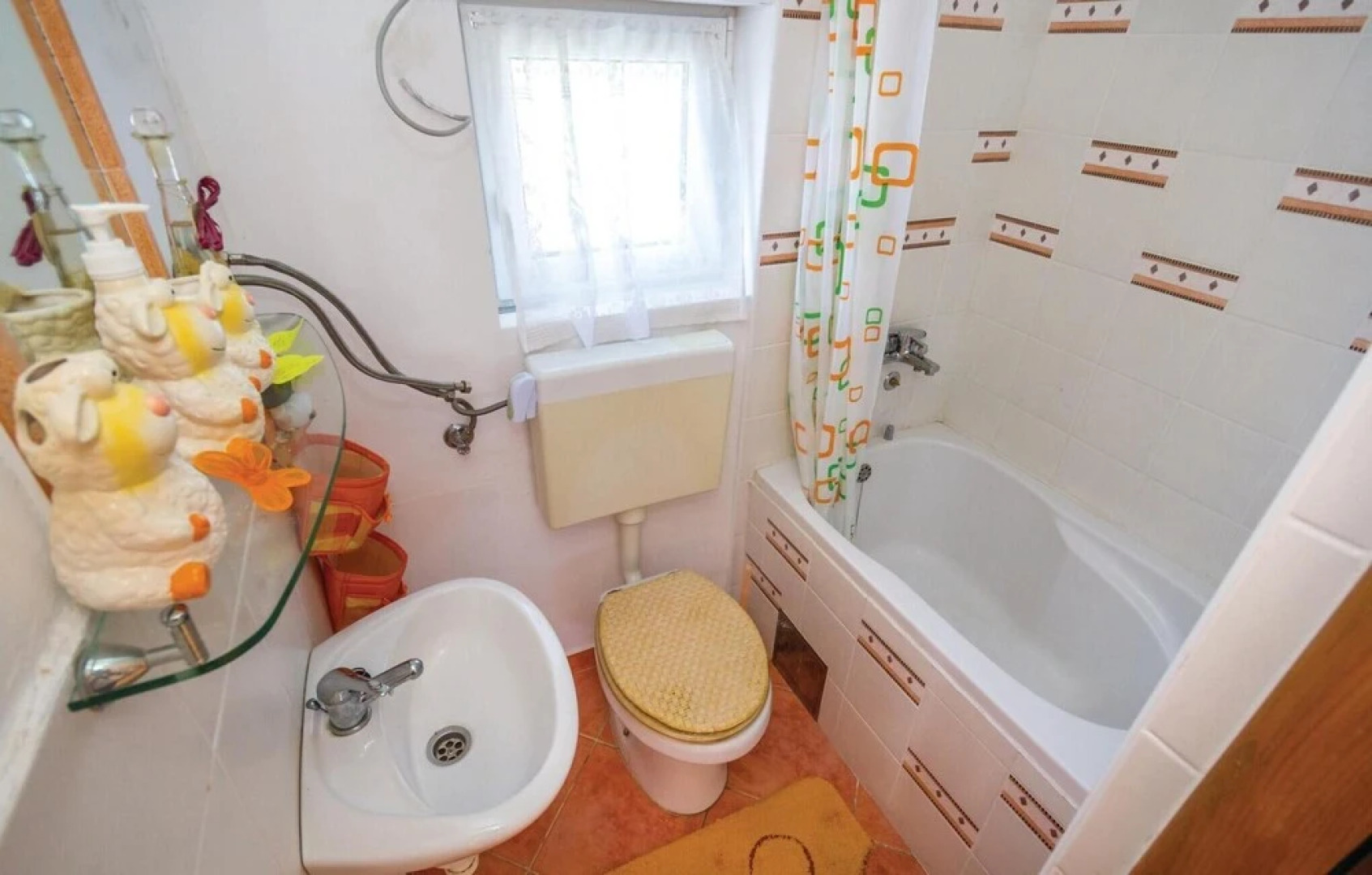 Beautiful Apartment in Karlobag With Wifi