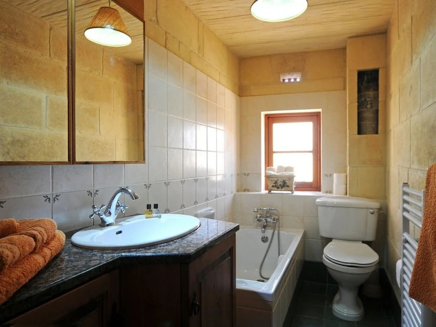 Kemmuna Farmhouse - Rest And Zest