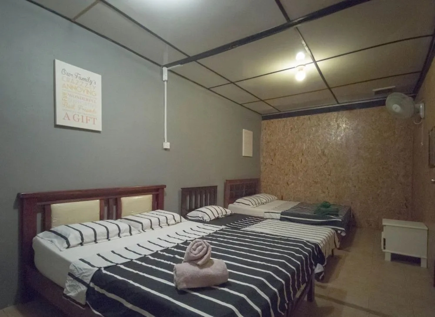 Le Nomade Hostel & Cafe