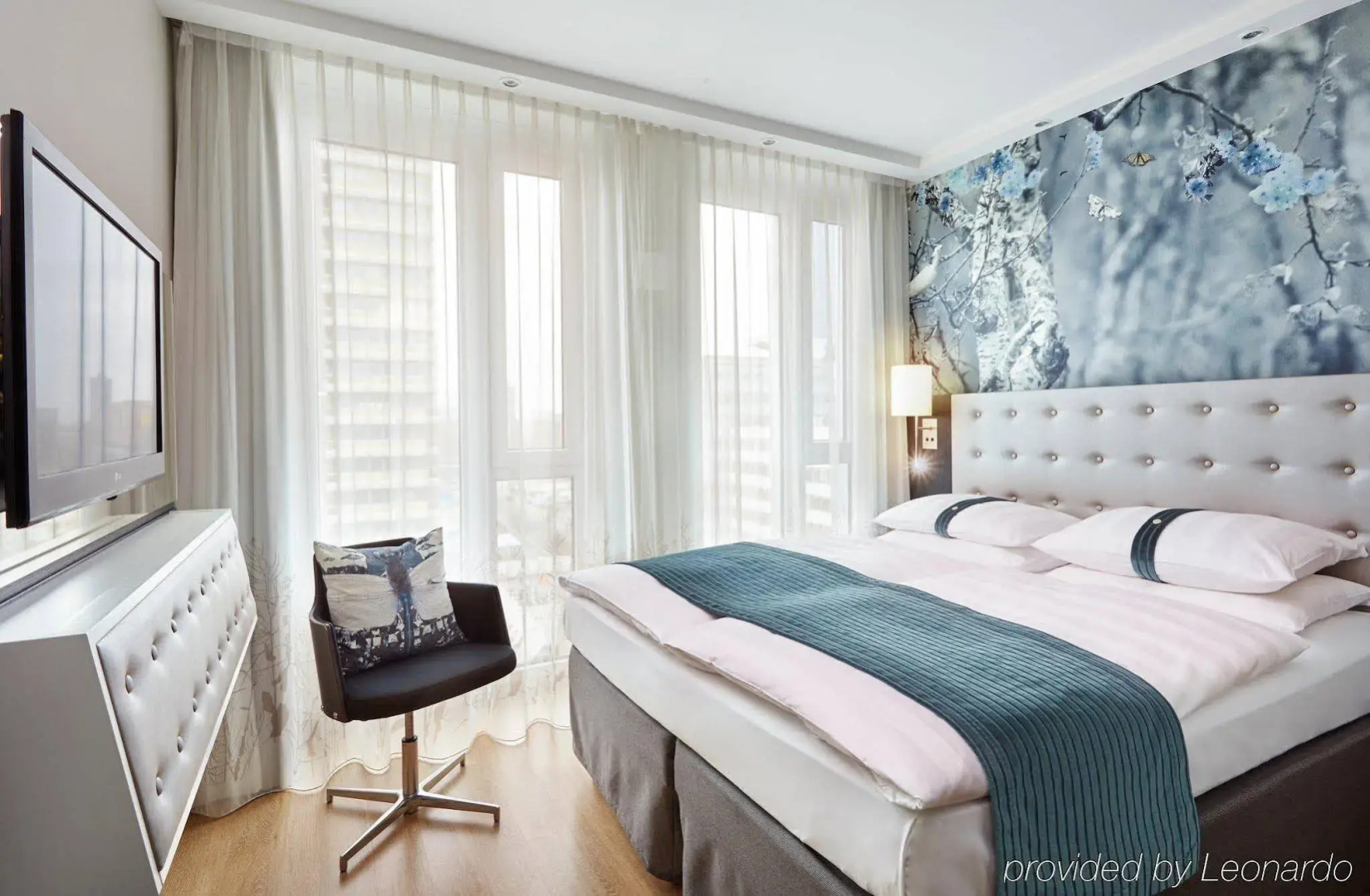 Отель Premier Inn Berlin Alexanderplatz